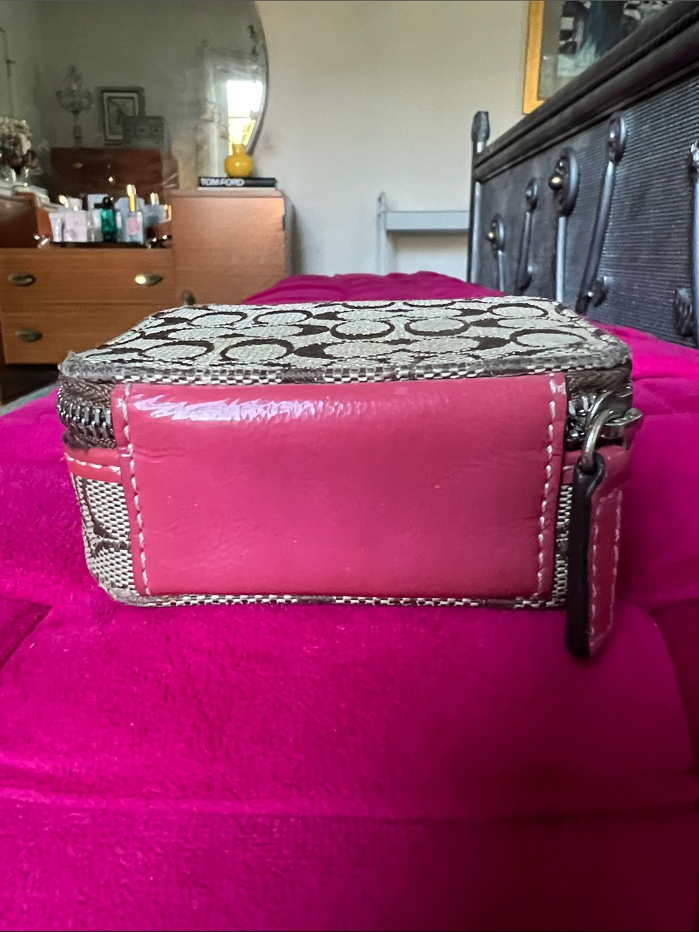 Coach Vintage Pill Case - Picture 4 of 12